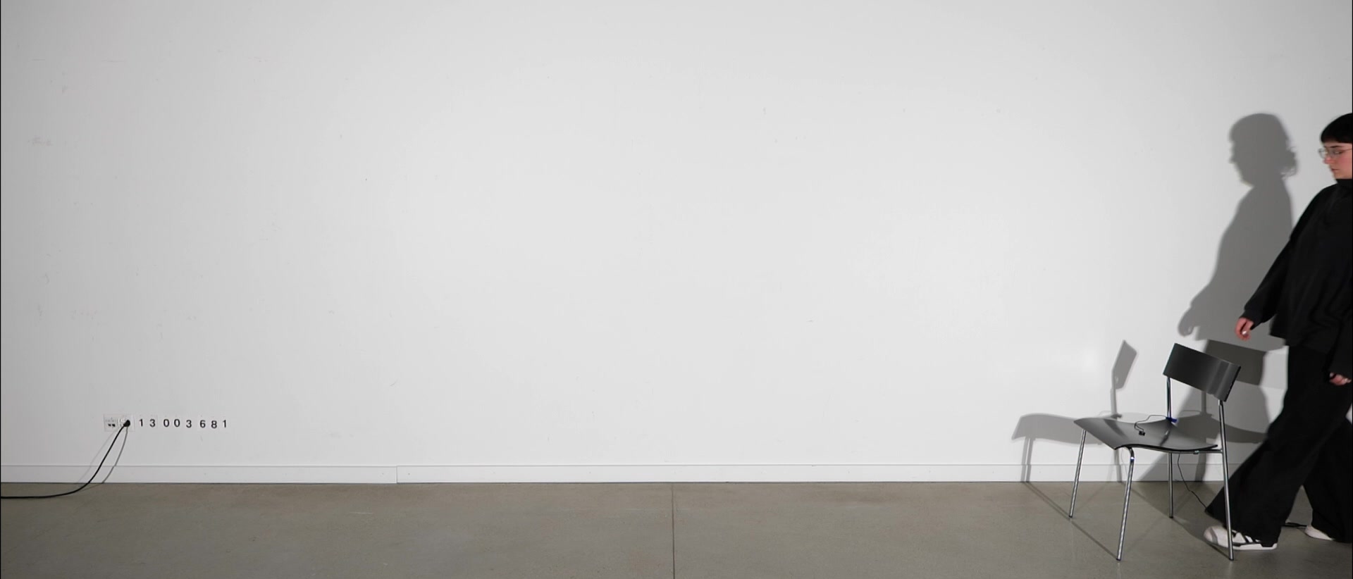 13 003 681